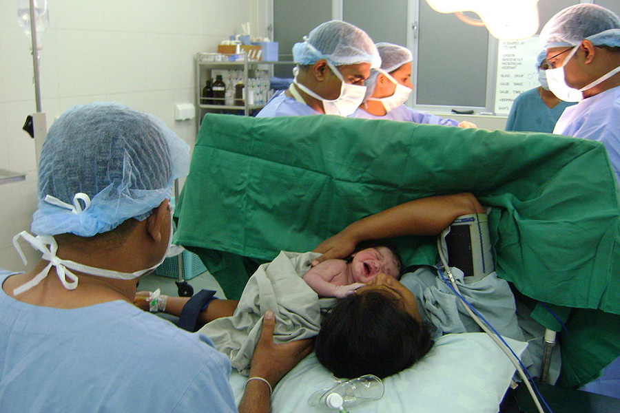 24 Hours Labor & Delivery Room